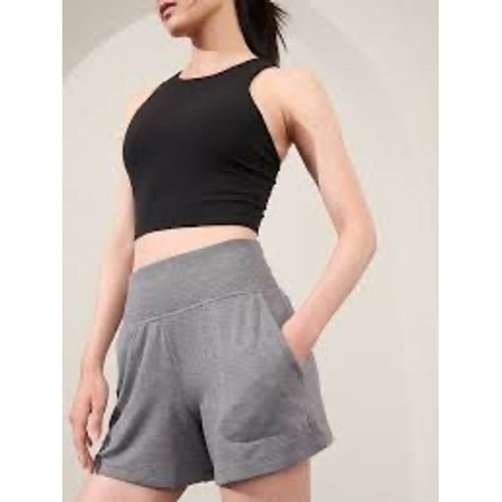Athleta coaster luxe high rise shorts pull‎ on gray women's size XXS athleisure